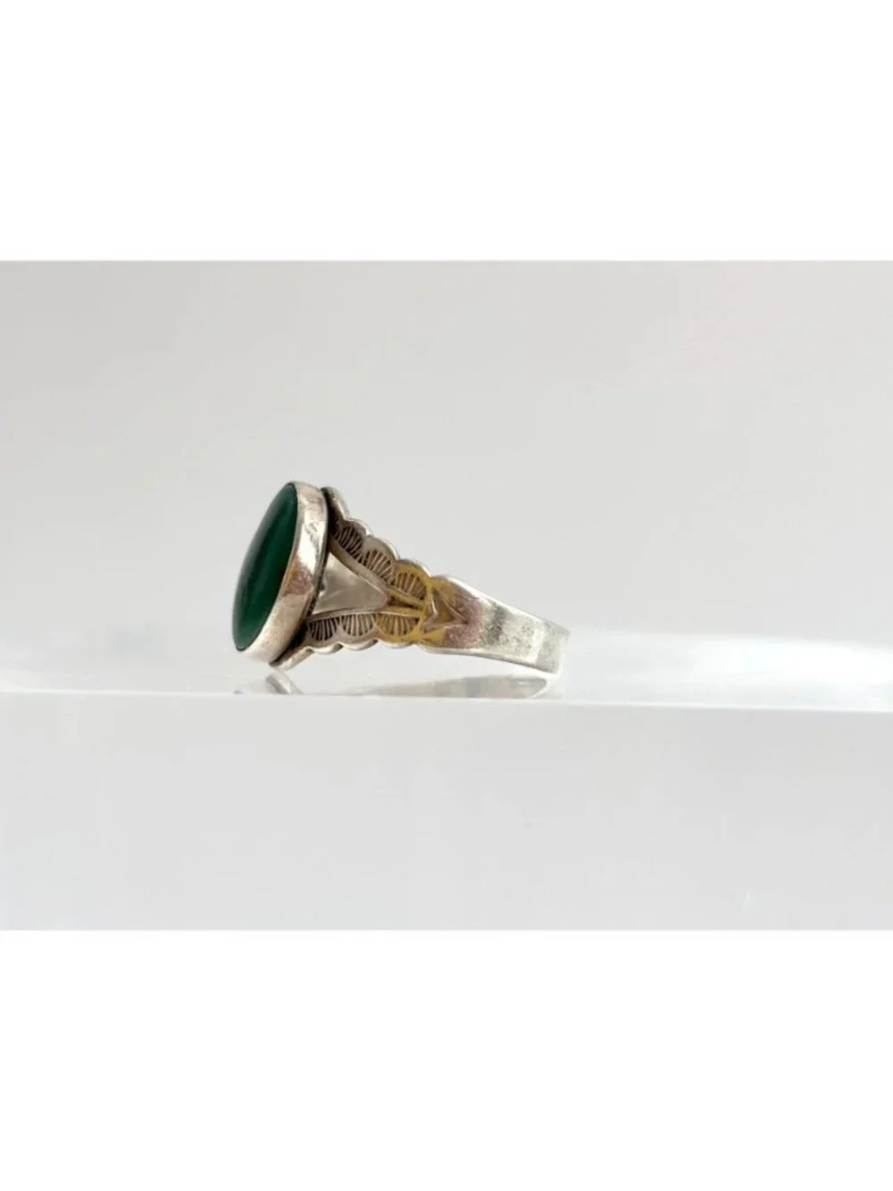 Green Turquoise Cabochon Inlaid Sterling Silver 925 Vintage Ring - sz 5.25